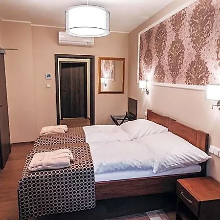Hotel Star 4*